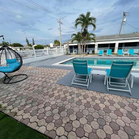 Hollywood Gardens Inn & Suites Buitenkant foto