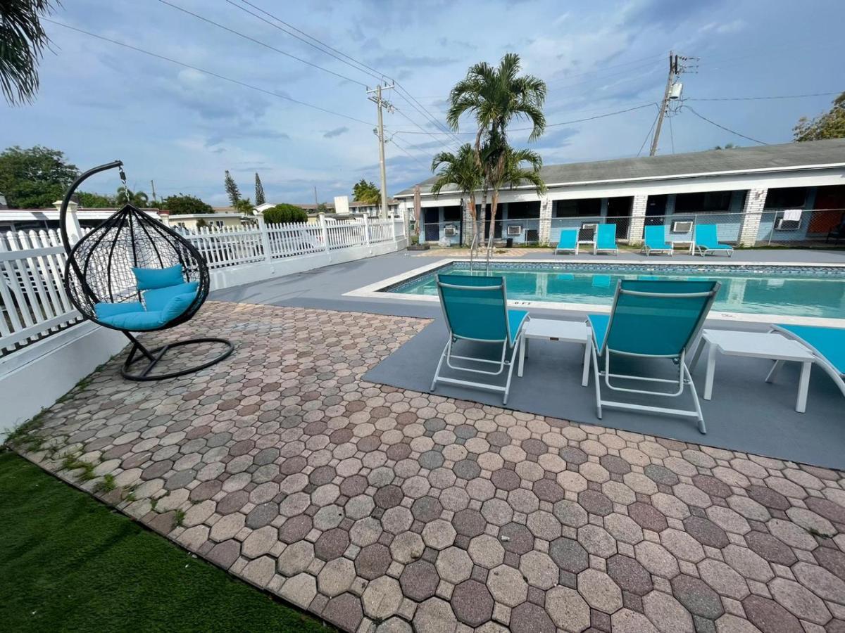 Hollywood Gardens Inn & Suites Buitenkant foto
