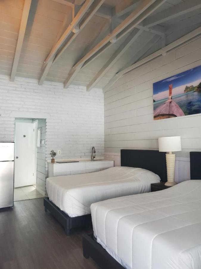 Hollywood Gardens Inn & Suites Buitenkant foto